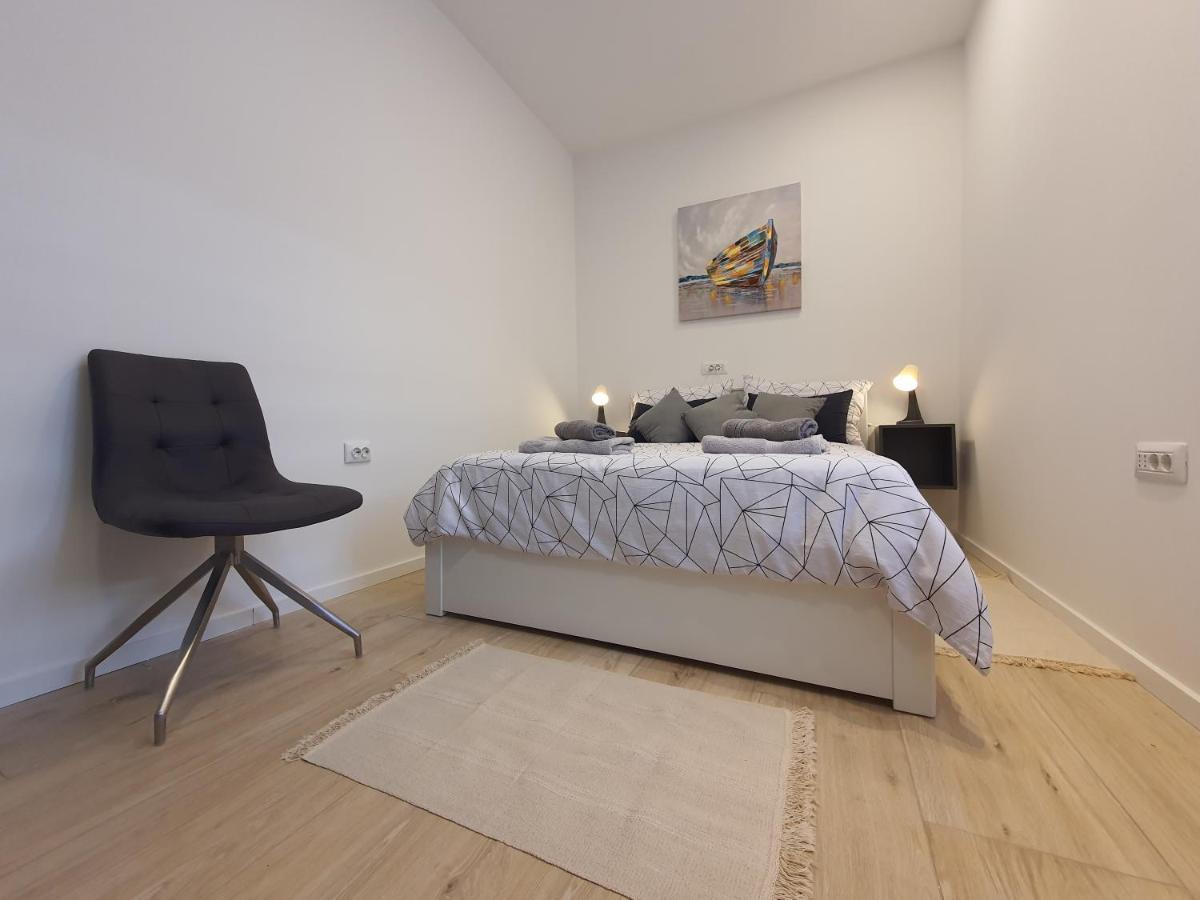 Connor Appartement Pula Buitenkant foto