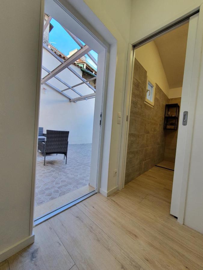 Connor Appartement Pula Buitenkant foto