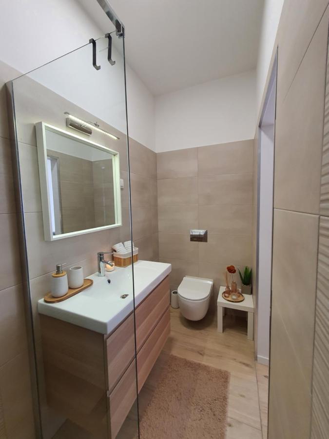 Connor Appartement Pula Buitenkant foto