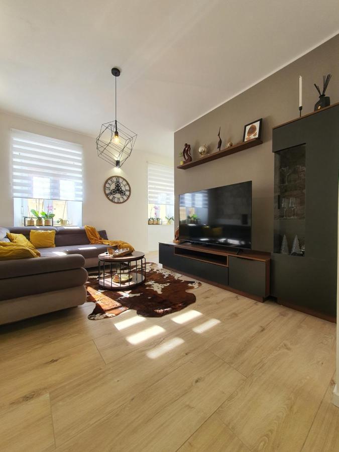 Connor Appartement Pula Buitenkant foto