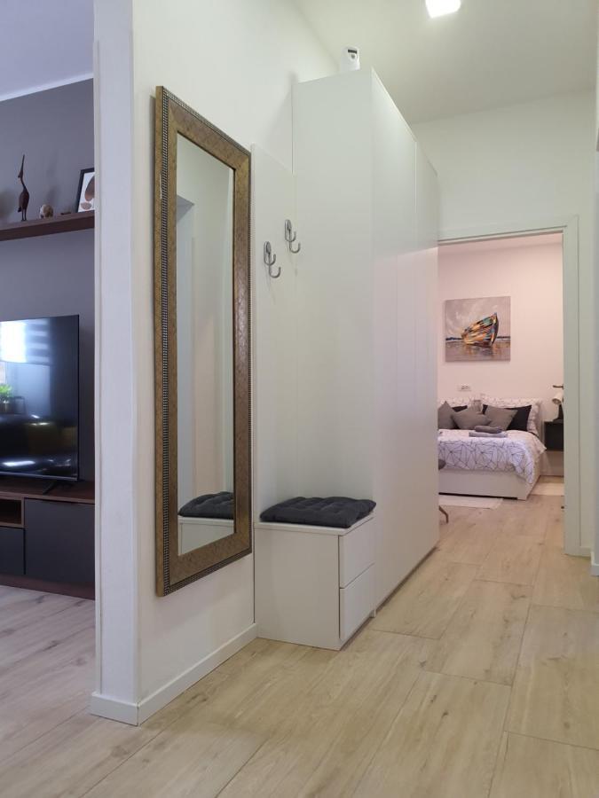 Connor Appartement Pula Buitenkant foto