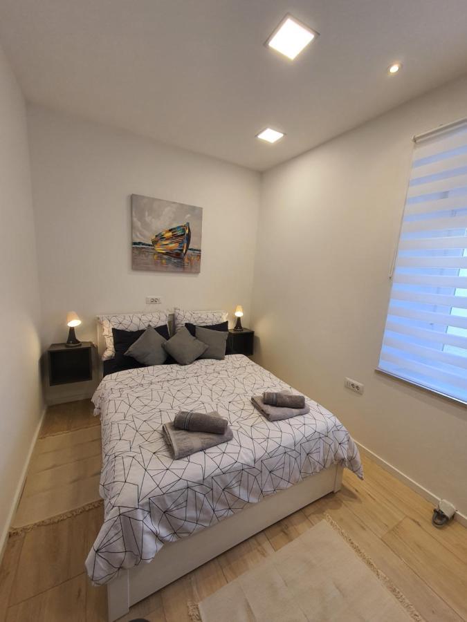 Connor Appartement Pula Buitenkant foto